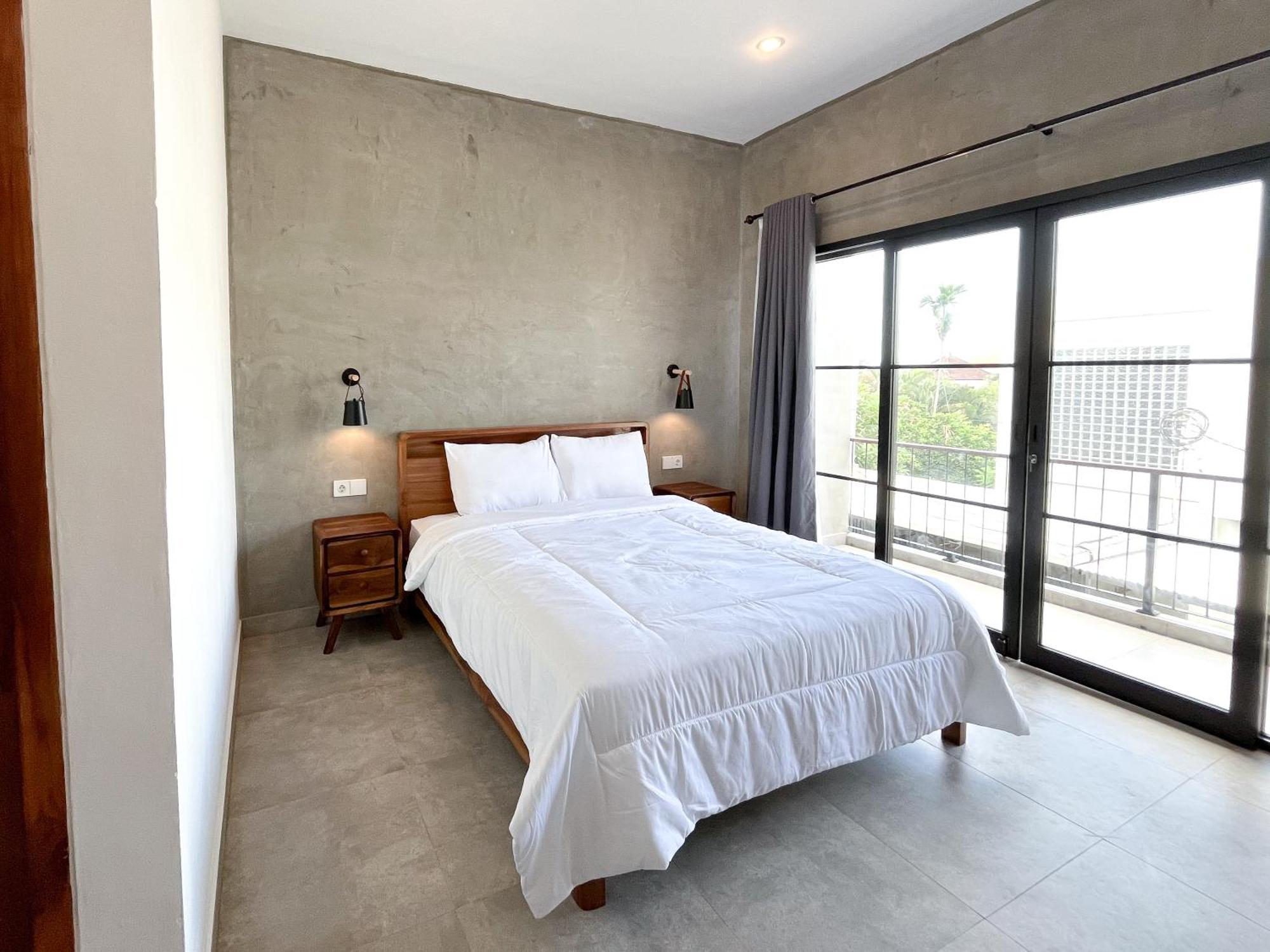 Adi Surya Guest House Семиняк Екстериор снимка