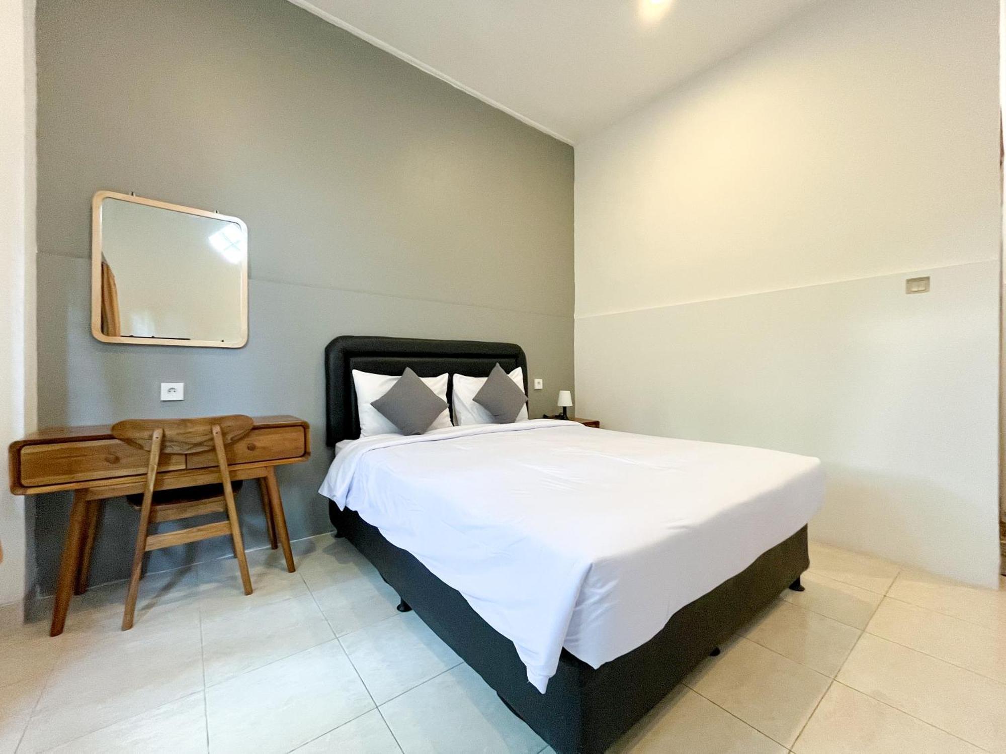 Adi Surya Guest House Семиняк Екстериор снимка