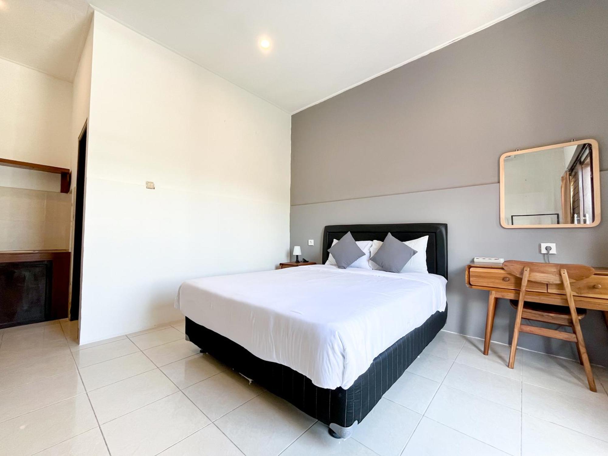 Adi Surya Guest House Семиняк Екстериор снимка
